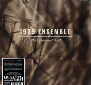 1939 Ensemble - Black Diamond Pearl i gruppen VINYL hos Bengans Skivbutik AB (2116214)