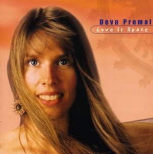 Deva Premal - Love Is Space i gruppen CD hos Bengans Skivbutik AB (3432815)
