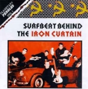 Various Artists - Surfbeat From Behind The Iron Curta i gruppen CD / Rock hos Bengans Skivbutik AB (3782638)