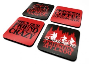 Stranger Things - Coaster set i gruppen MERCHANDISE / Merch / Film-Musikkkal hos Bengans Skivbutik AB (3916272)