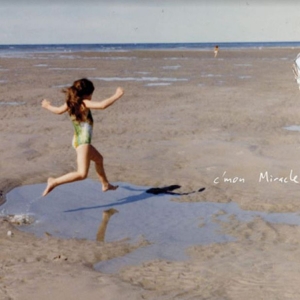 Mirah - C'mon Miracle (Sea Blue Vinyl) i gruppen VINYL / Pop-Rock hos Bengans Skivbutik AB (3987456)