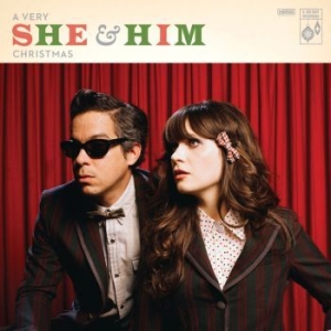 She & Him - A Very She & Him Christmas i gruppen VI TIPSER / Julemusikk på Vinyl & CD hos Bengans Skivbutik AB (4066846)