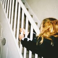 Fenne Lily - On Hold i gruppen VINYL / Pop-Rock hos Bengans Skivbutik AB (4127019)