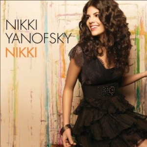 Nikki Yanofsky - Nikki i gruppen CD hos Bengans Skivbutik AB (4130388)