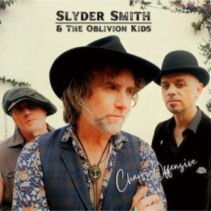 Smith Slyder & The Oblivion Kids - Charm Offensive i gruppen CD hos Bengans Skivbutik AB (4181373)