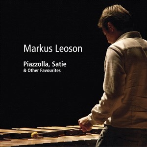 Various - Piazzolla, Satie & Other Favourites i gruppen Externt_Lager / Naxoslager hos Bengans Skivbutik AB (4233478)