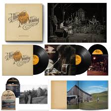 Neil Young - Harvest (50th Anniv Edition Boxset 2LP, Single, 2DVD) i gruppen Musikk / LP+DVD / Rock hos Bengans Skivbutik AB (4297066)