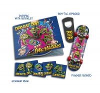 Dog Eat Dog - Free Radicals (Fanbox/Cd) i gruppen CD hos Bengans Skivbutik AB (4305515)