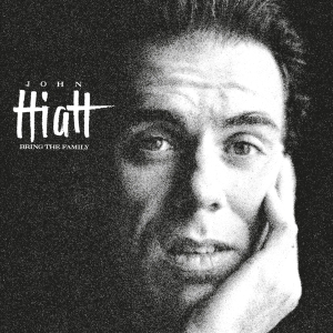 John Hiatt - Bring The Family i gruppen CD hos Bengans Skivbutik AB (4310122)