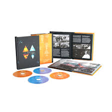 Marillion - Seasons End (Dlx 3CD + Bluray) i gruppen Musikk / CD+Blu-ray / Pop-Rock hos Bengans Skivbutik AB (4342679)