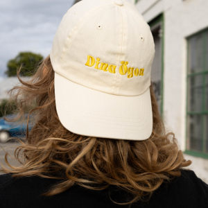 Dina Ögon - Cap -Yellow Embroided Logo i gruppen Korr_grupp /  hos Bengans Skivbutik AB (4410133)