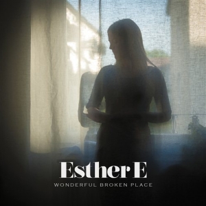 Esther E - Wonderful Broken Place i gruppen CD hos Bengans Skivbutik AB (532622)