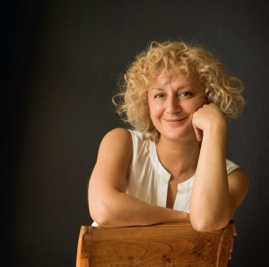 Ketevan Sharumashvili - Connected i gruppen CD hos Bengans Skivbutik AB (5517853)