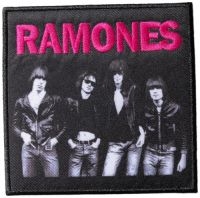 Ramones - Patch Band Photo (10 X 10 Cm) i gruppen MERCHANDISE / Tøypatch / Heavy Metal hos Bengans Skivbutik AB (5523489)