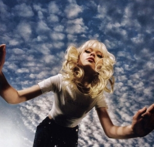 Maisie Peters - The Good Witch i gruppen Minishops / Maisie Peters hos Bengans Skivbutik AB (5567656)