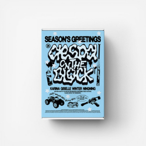 aespa - 2025 Seasons Greetings + Photocard i gruppen Annet /  hos Bengans Skivbutik AB (5569419)