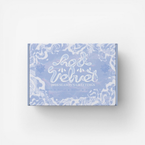 Red Velvet - 2025 Seasons Greetings + Photocard i gruppen Annet /  hos Bengans Skivbutik AB (5569516)