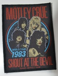 Motley Crue - Patch Shout At The Devil (7,7 X 10, i gruppen MERCHANDISE / Tøypatch / Heavy Metal hos Bengans Skivbutik AB (5577333)