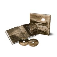 In The Woods - Otra (2 Cd Hardcover Book) i gruppen VI TIPSER / Fredagsutgivelser / 2025-04-11 hos Bengans Skivbutik AB (5579750)