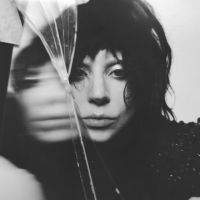 Lady Gaga - Mayhem (Vinyl) i gruppen VINYL hos Bengans Skivbutik AB (5580244)