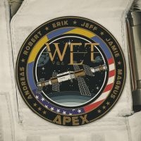 W.E.T. - Apex (Gold Vinyl) i gruppen VINYL hos Bengans Skivbutik AB (5580307)