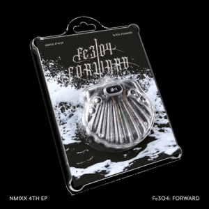 Nmixx - Fe304 : Forward (Shell Ver.) (Random Ver.) i gruppen MERCHANDISE / Merch+Code / Nyheter / K-Pop hos Bengans Skivbutik AB (5588423)
