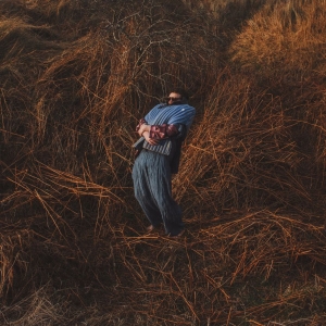 Jack Garratt - Pillars (Ltd Edition Marbled Honey i gruppen VI TIPSER / Fredagsutgivelser / 2025-08-15 hos Bengans Skivbutik AB (5591419)