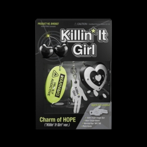 J-Hope - Charm Of Hope (Killin It Girl Ver.) i gruppen MERCHANDISE / Merch+Code / Kommende / K-Pop hos Bengans Skivbutik AB (5629245)