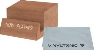 Vinyl Tonic - Now Playing Stand + Microfibre Cloth i gruppen VinylTilbehør hos Bengans Skivbutik AB (5630552)