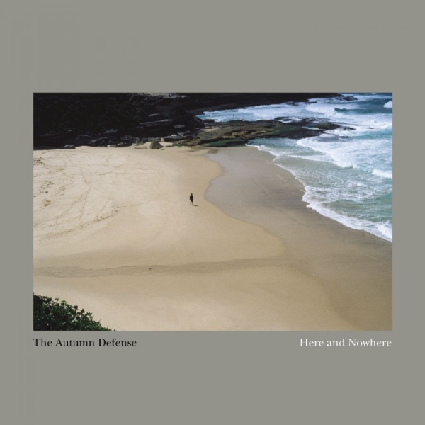 Autumn Defense The - Here And Nowhere i gruppen VI TIPSER / Fredagsutgivelser / 2025-10-10 hos Bengans Skivbutik AB (5633512)
