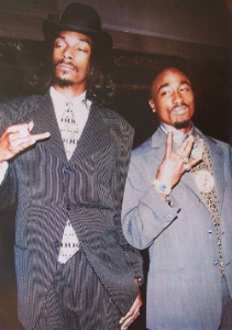 Tupac & Snoop - Tupac & Snoop 91,5 X 61 Cm i gruppen Merchandise hos Bengans Skivbutik AB (5634358)