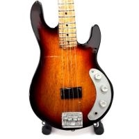 Ac/Dc - Minigitarr Cliff Williams Höjd 25Cm i gruppen MERCHANDISE / Accessoarer / Metal hos Bengans Skivbutik AB (5635769)