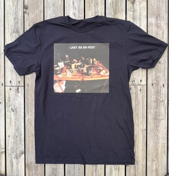 Nationalteatern - T-Shirt Livet Är En Fest i gruppen MERCH / Klær / T-skjorter hos Bengans Skivbutik AB (5645367r)