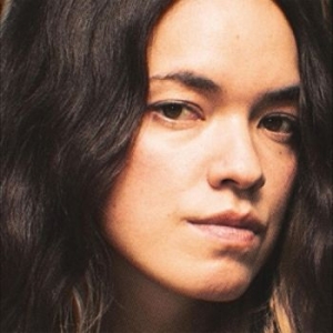 Momoko Gill - Momoko i gruppen VI TIPSER / Fredagsutgivelser / 2026-02-13 hos Bengans Skivbutik AB (5646664)