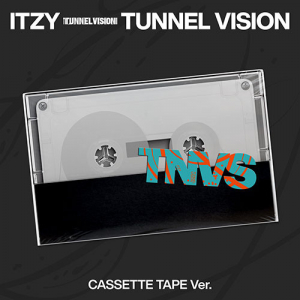 Itzy  - Tunnel Vision (Cassette Tape Ver.) + Bdm i gruppen Kommende / K-Pop hos Bengans Skivbutik AB (5646760)