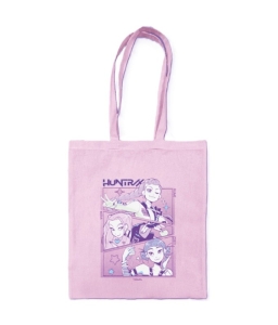K-Pop Demon Hunters  - Huntrix - Light Pink Tote Bag i gruppen VI TIPSER / Fredagsutgivelser / 2025-10-31 hos Bengans Skivbutik AB (5647058)