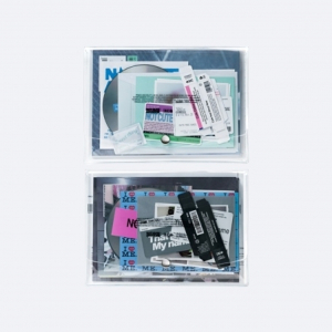Illit - Not Cute Anymore (Random Ver.) i gruppen CD / Kommende / K-Pop hos Bengans Skivbutik AB (5647620)