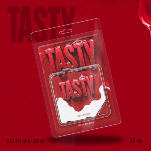 Dkz - Tasty (Kit Ver.) i gruppen MERCHANDISE / Merch+Code / Kommende / K-Pop hos Bengans Skivbutik AB (5648165)