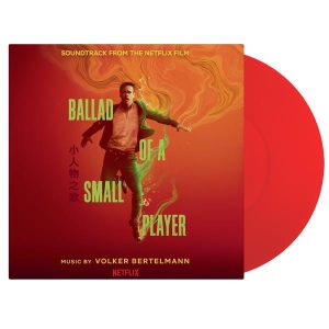 Volker Bertelmann - Ballad Of A Small Player i gruppen VINYL / Kommende / Film-Musikkkal hos Bengans Skivbutik AB (5650418)