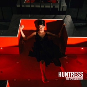 She Spread Sorrow - Huntress i gruppen VINYL / Kommende / Pop-Rock hos Bengans Skivbutik AB (5653714)