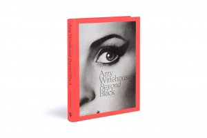 Naomi Parry - Amy Winehouse: Beyond Black i gruppen Øvrige Bøker hos Bengans Skivbutik AB (5658212)