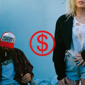 Slayyyter - Wor$T Girl In America i gruppen VINYL / Kommende / Pop-Rock hos Bengans Skivbutik AB (5658454)