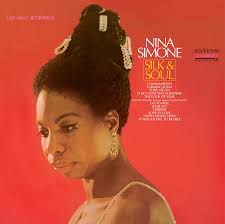 Nina Simone - Silk & Soul i gruppen VI TIPSER / Fredagsutgivelser / 2026-05-22 hos Bengans Skivbutik AB (5668485)