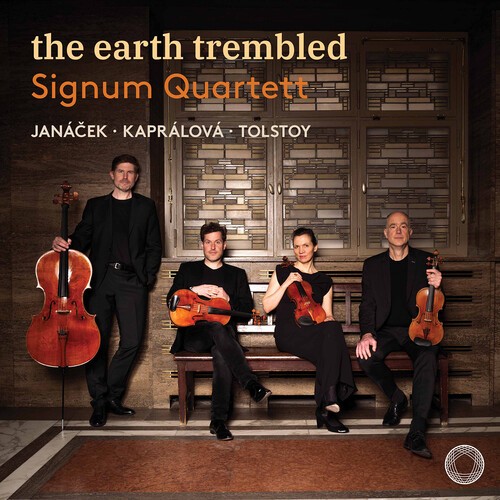 Signum Quartett - The Earth Trembled i gruppen VI TIPSER / Fredagsutgivelser / 2026-09-04 hos Bengans Skivbutik AB (5677868)