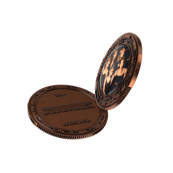Le Sserafim - Easy (Sound Coin Ver.) i gruppen MERCHANDISE / Merch+Code / Kommende / K-Pop hos Bengans Skivbutik AB (5678135)