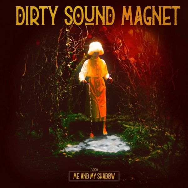 Dirty Sound Magnet - Me And My Shadow (Cloudy Red Vinyl i gruppen VI TIPSER / Fredagsutgivelser / 2026-08-28 hos Bengans Skivbutik AB (5682162)