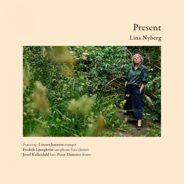 Lina Nyberg - Present i gruppen CD / Jazz hos Bengans Skivbutik AB (5686467)