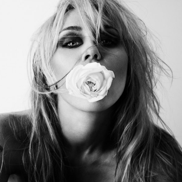 Miley Cyrus - Bass Persuades (Cd W Bonus Track) i gruppen CD / Kommende / Pop-Rock hos Bengans Skivbutik AB (5687036)