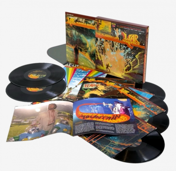 The Flaming Lips - At War With The Mystics (20Th Anniversary 6Lp Black Vinyl Box Set ) i gruppen VINYL / Kommende / Pop-Rock hos Bengans Skivbutik AB (5693220)