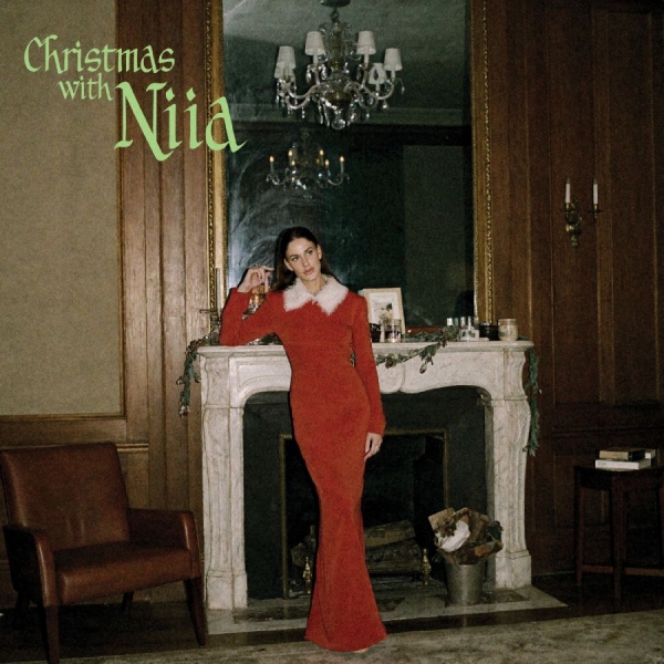Niia - Christmas With Niia (Maroon Vinyl) i gruppen VINYL / Kommende / JuleMusikkk,Pop-Rock hos Bengans Skivbutik AB (5695087)